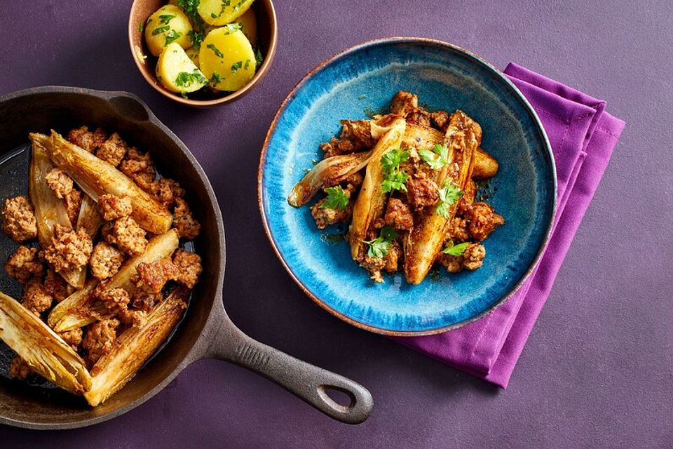 Chicoreegemüse - Pfanne mit Hackfleisch Chicoreegemüse - Pfanne mit Hackfleisch