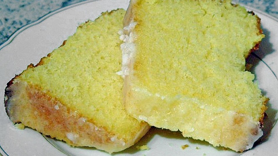 Herber Zitronen - Sekt - Kuchen von alina1st