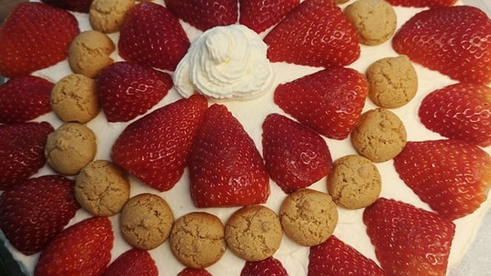 Gewickelte Erdbeer-Tiramisu-Torte von alina1st