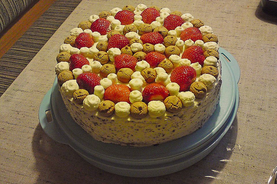 Gewickelte Erdbeer - Tiramisu - Torte