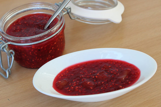 Rhabarber - Himbeer - Vanille - Marmelade von Käferblau| Chefkoch