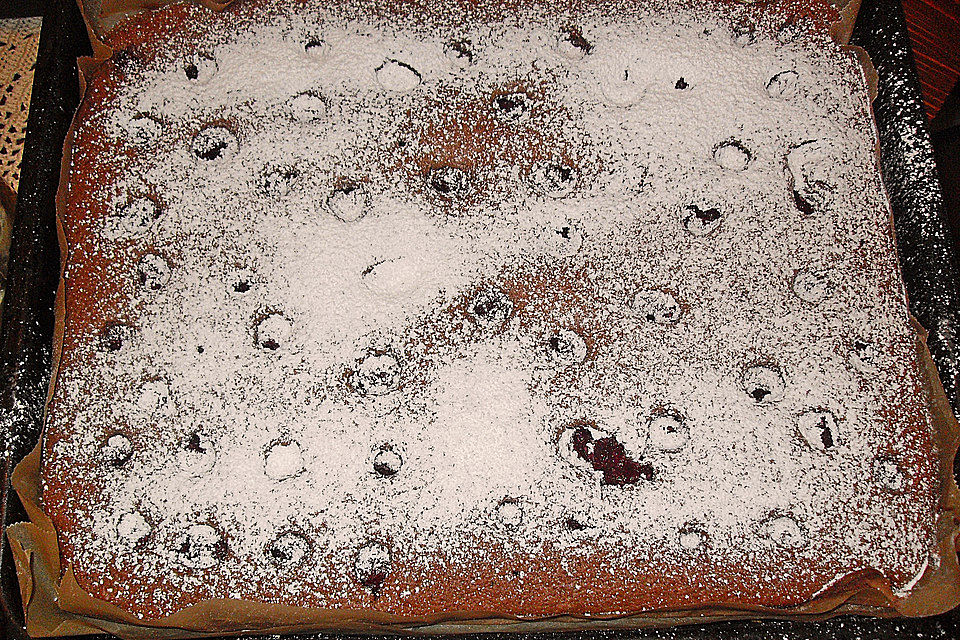 3 - Tassen Kirschkuchen