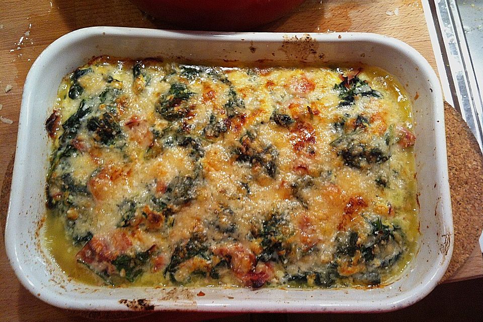 Spinatgratin mit Schinkenkruste