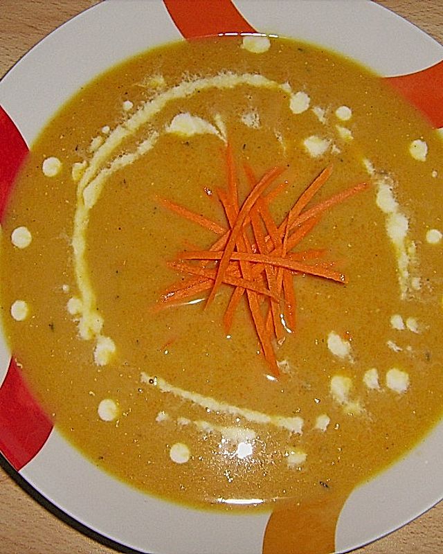 Möhren - Linsen - Suppe mit Knäcke - Croutons