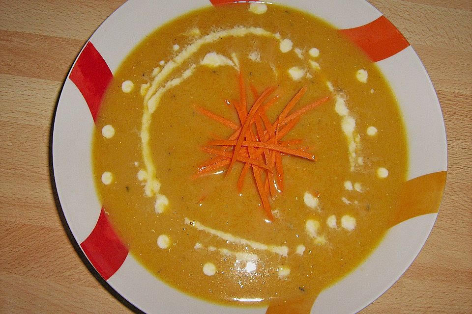 Möhren - Linsen - Suppe mit Knäcke - Croutons