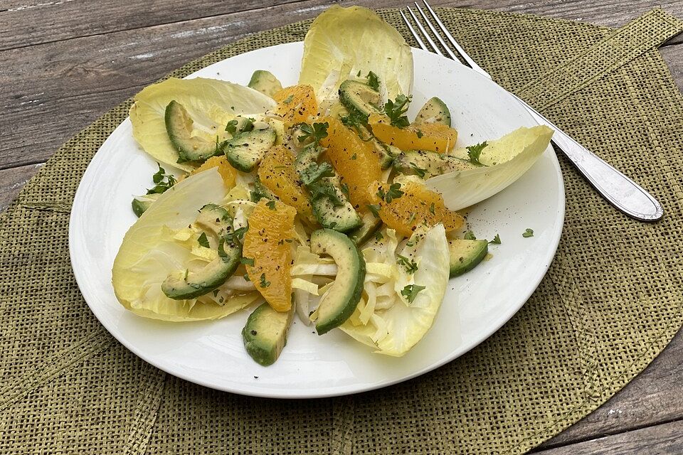 Avocado - Chicoree - Orangen - Salat