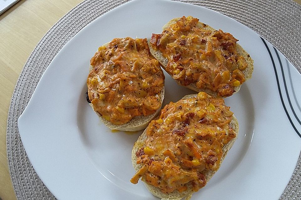 2 Minuten  Pizza-Brötchen