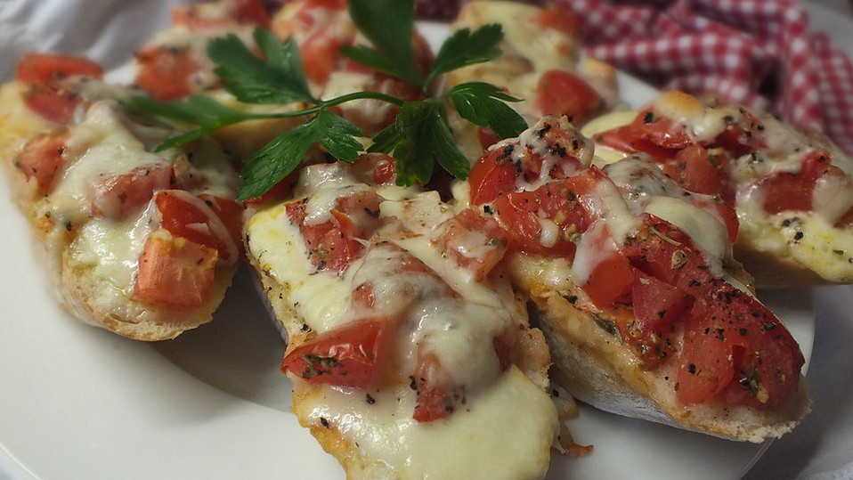 Crostini mit Tomaten und Mozzarella von Vinny