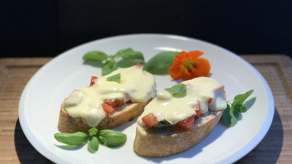 Crostini mit Tomaten und Mozzarella von Vinny