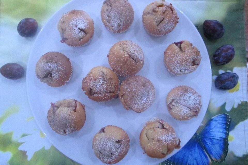 Saftige Pflaumenmuffins