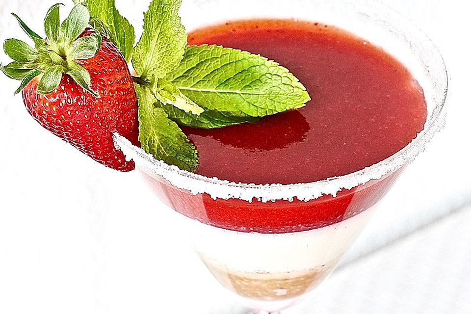 Panna cotta mit Erdbeersauce