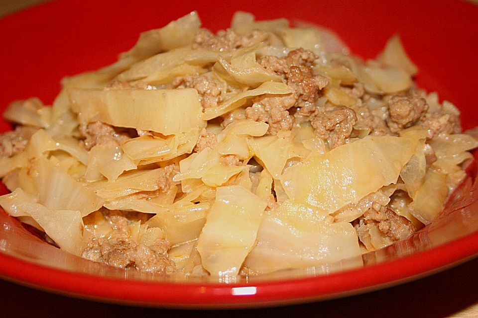 Hackfleisch - Weißkohl - Topf