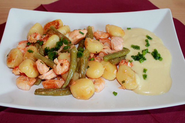 Gnocchi - Pfanne mit Lachs, Shrimps und Bohnen| Chefkoch