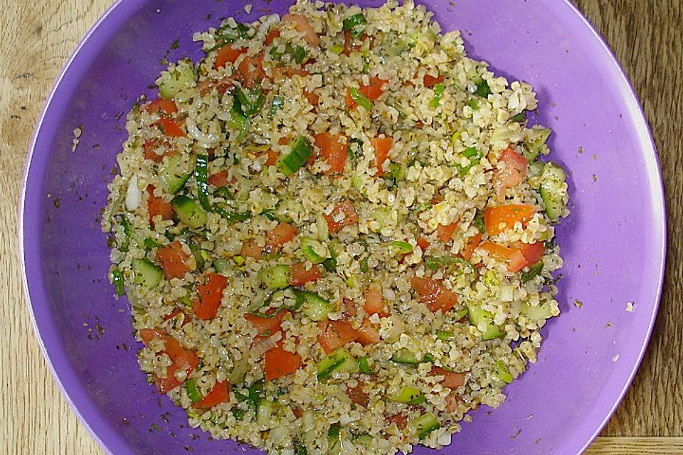 Arabischer Zwiebel - Bulgur - Salat