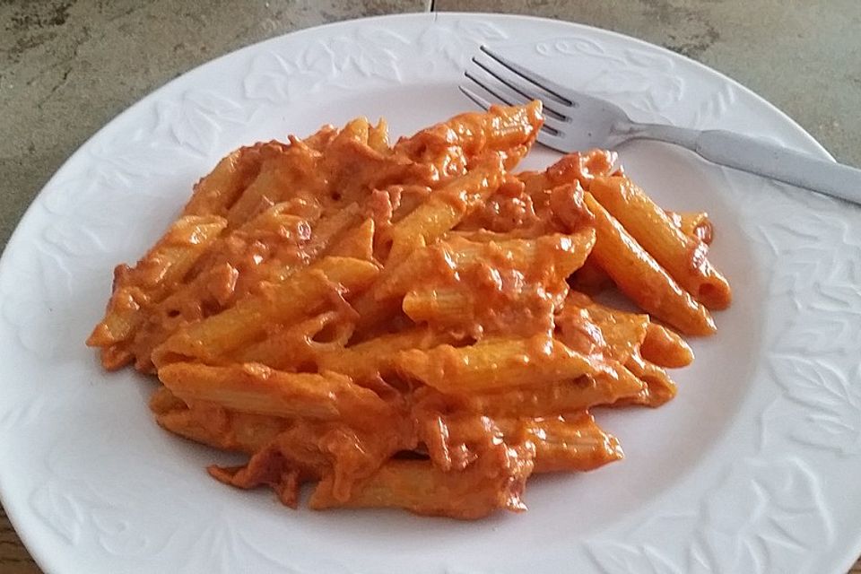 Rigatoni in Schinken - Sahne - Soße