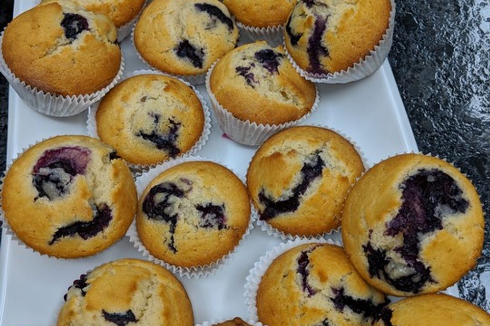 Weiße Schokoladen - Blaubeer Muffins