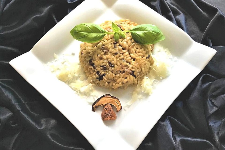 Risotto mit Steinpilzen