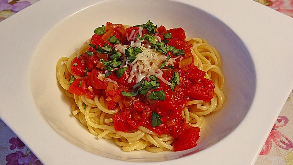 Spaghetti mit fruchtiger Tomatensauce von papawhiskey