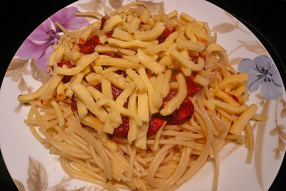 Spaghetti mit fruchtiger Tomatensauce