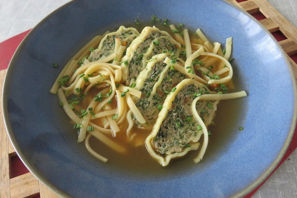 Maultaschen in der Brühe nach Hausmacher Art