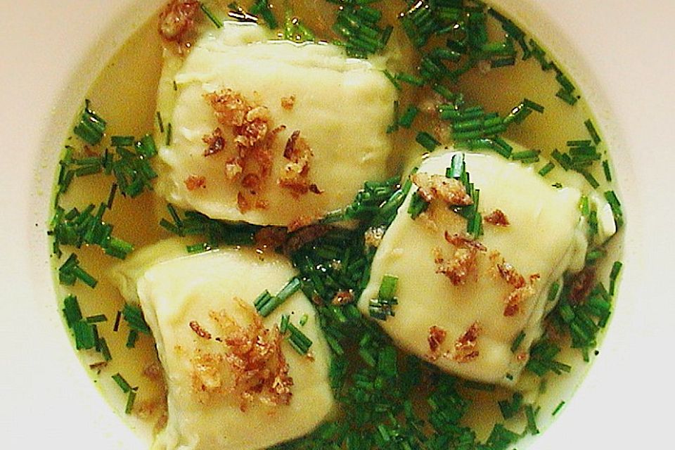 Maultaschen in der Brühe nach Hausmacher Art