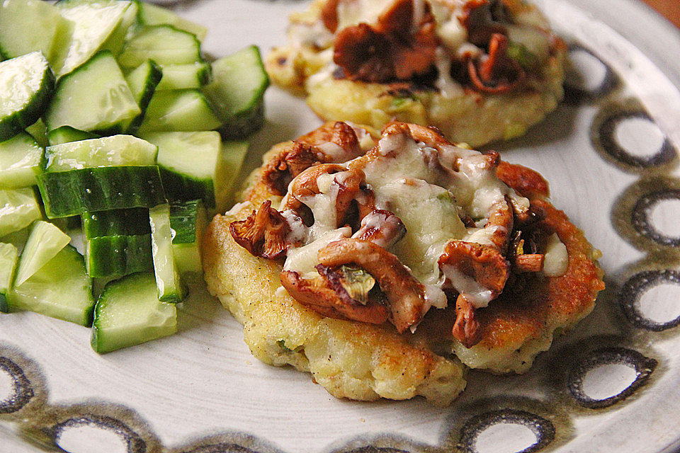 Pilzrösti mit Lauchzwiebeln Pilzrösti mit Lauchzwiebeln
