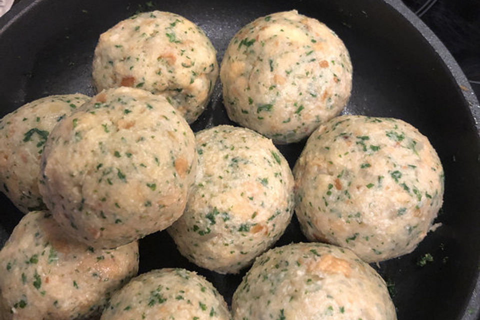 Bayrische Semmelknödel