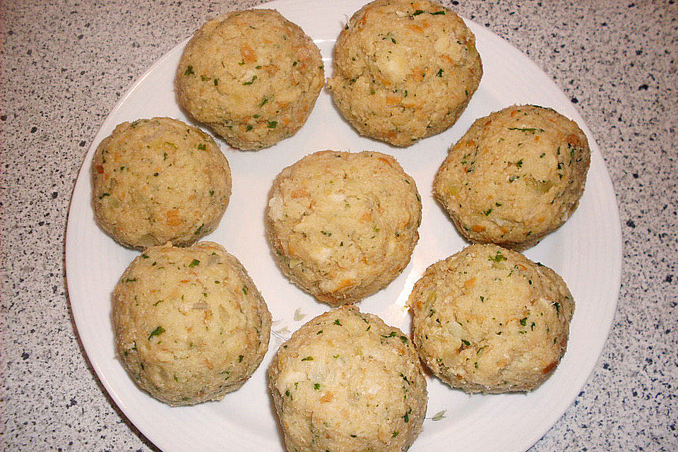 Bayrische Semmelknödel