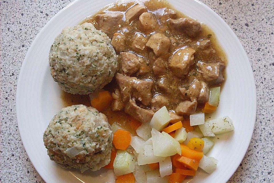 Bayrische Semmelknödel