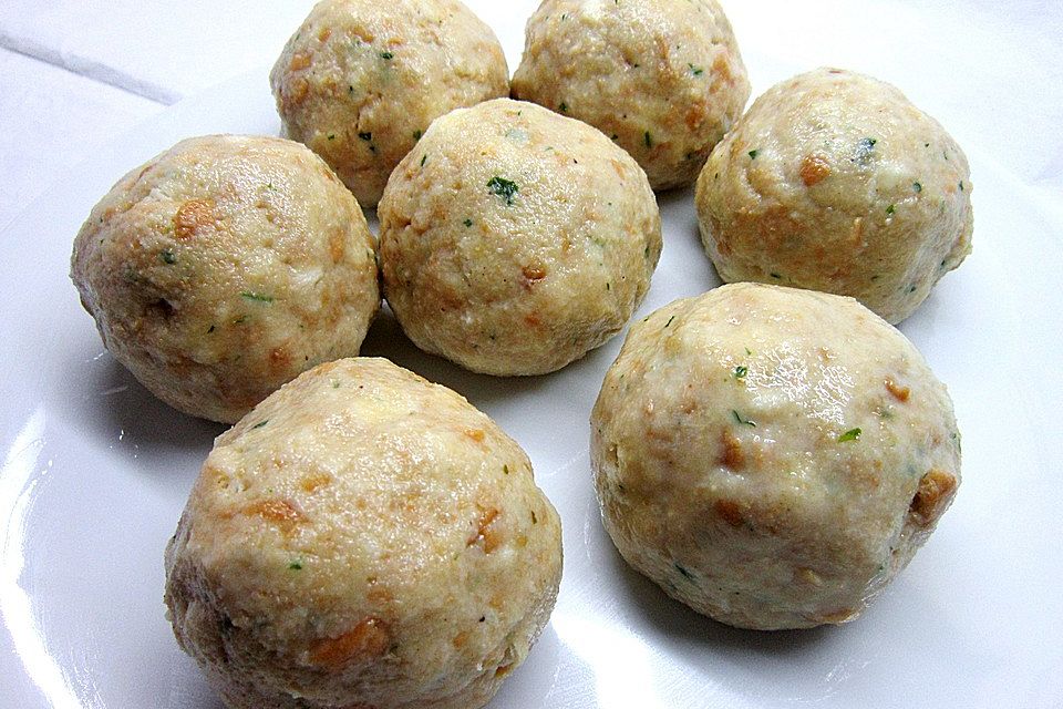 Bayrische Semmelknödel