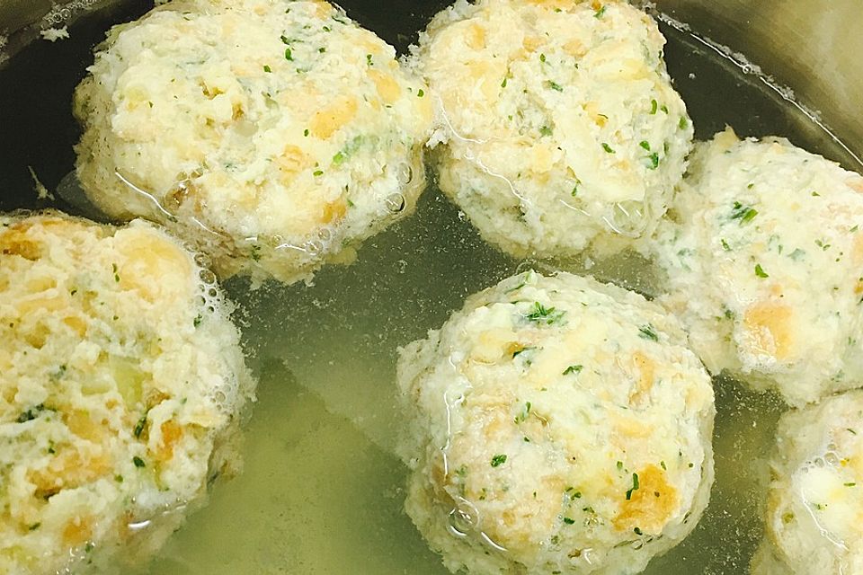 Bayrische Semmelknödel