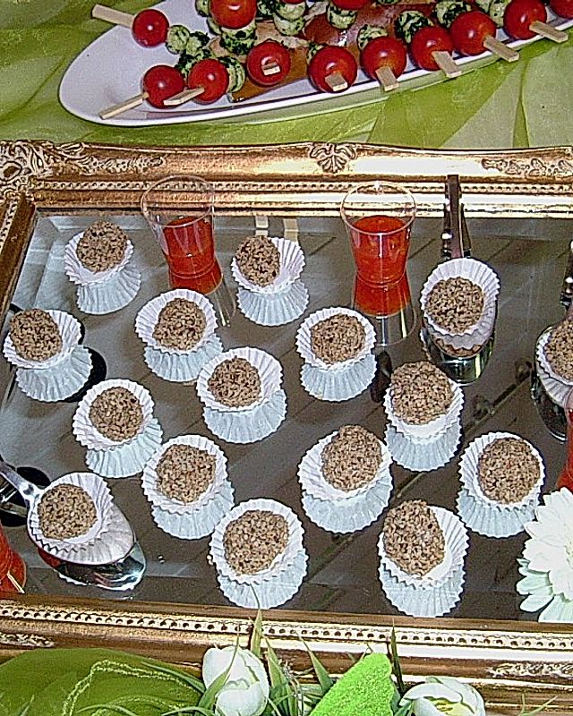 Sesam - Hackbällchen mit scharfer Soße