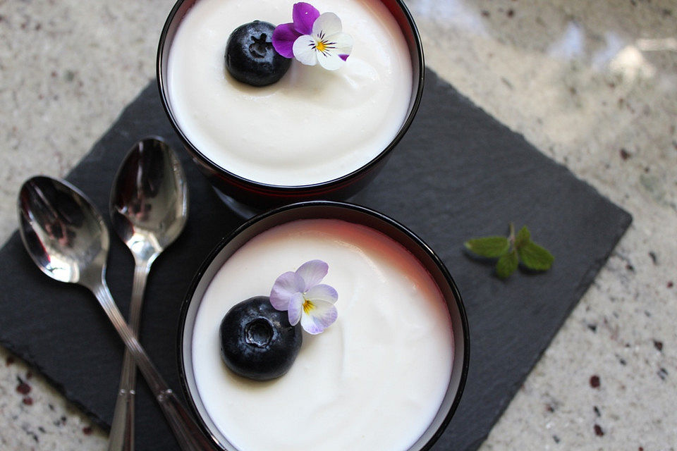 Jogurt - Sahne - Zitrone - Dessert