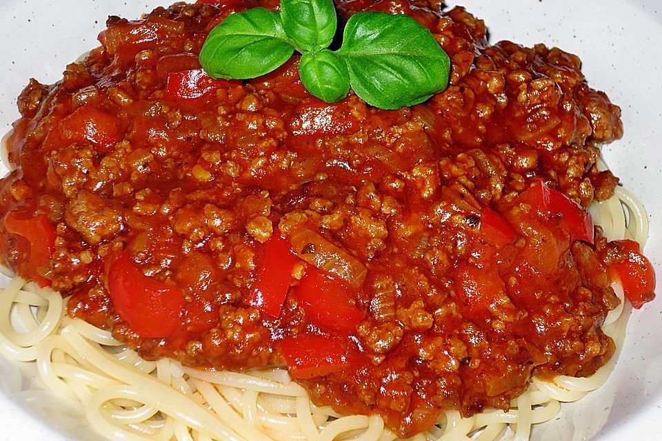 Spaghetti mit Hackfleisch - Schmandsauce