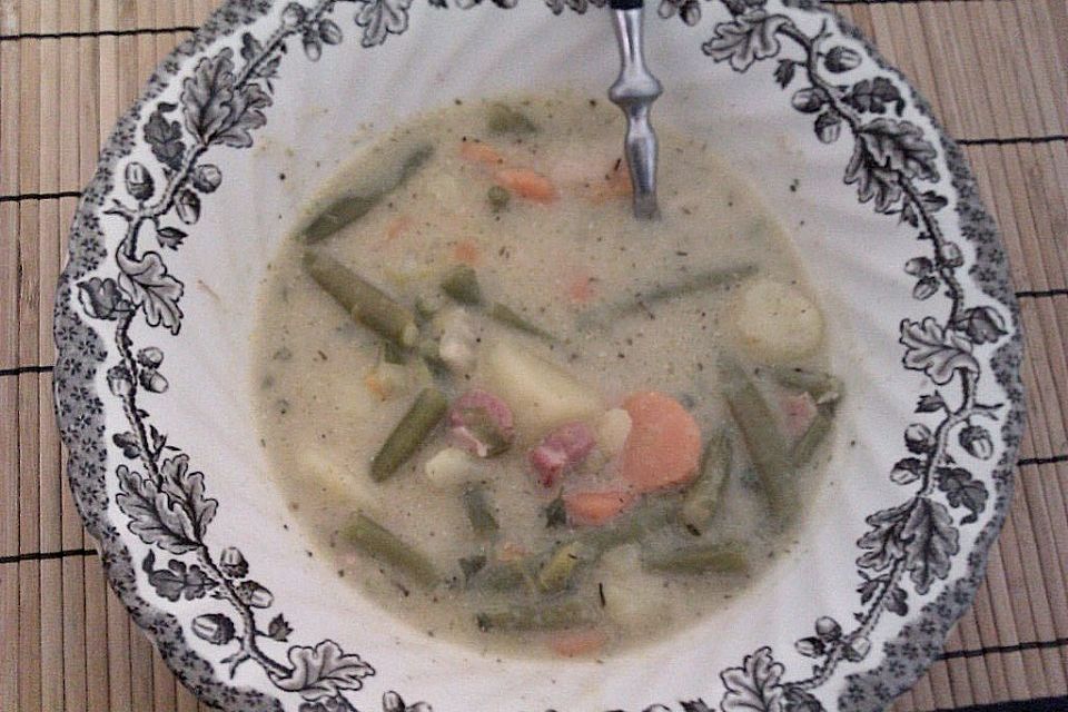 Grüne Bohnensuppe Grüne Bohnensuppe