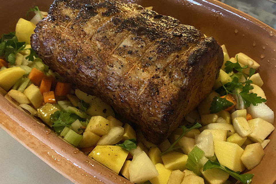 Schweinerollbraten im Römertopf Schweinerollbraten im Römertopf