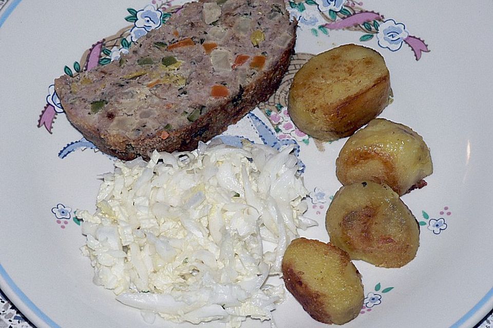 Faschierter Gemüsebraten (Hackbraten)