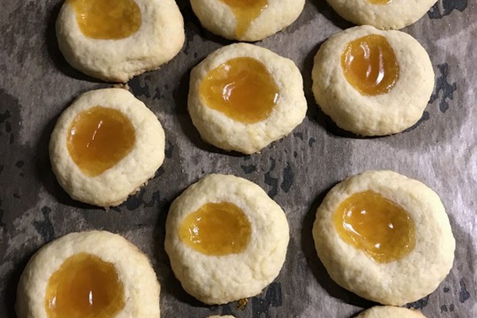 Plätzchen mit Marmelade