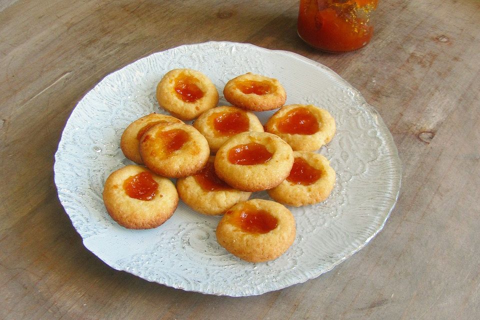 Plätzchen mit Marmelade