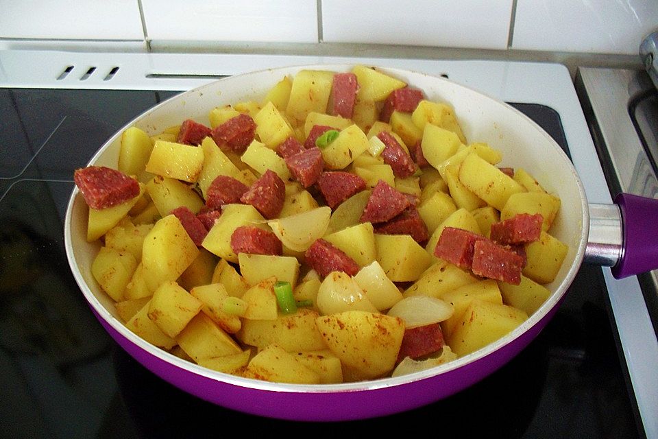 Kartoffel - Salami - Pfanne Kartoffel - Salami - Pfanne