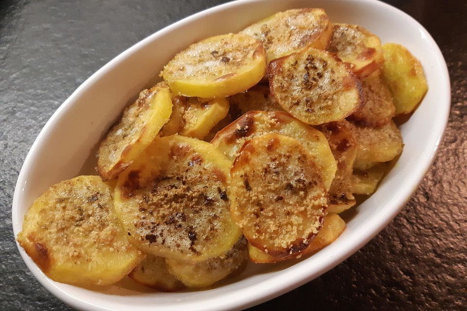 Kartoffelscheiben mit Kräuterbutter