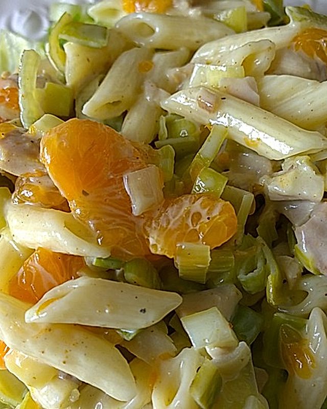Geflügel - Nudel - Salat mit Mandarinen