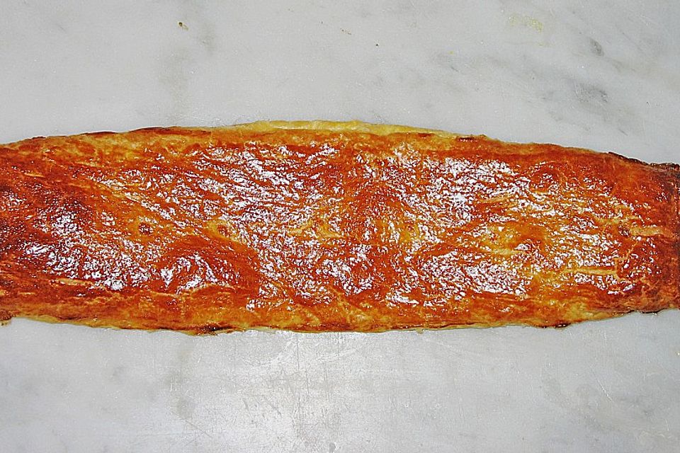 Quark - Kirsch - Strudel