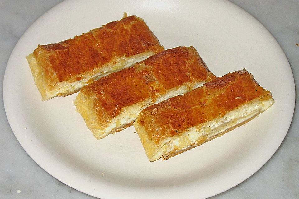 Quark - Kirsch - Strudel