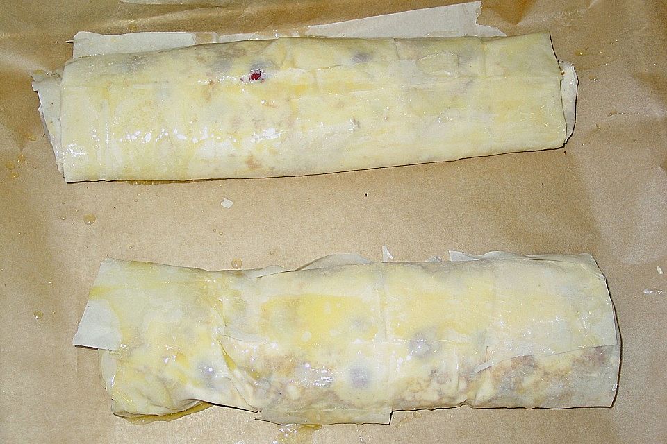 Quark - Kirsch - Strudel