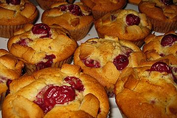 Kirsch - Marzipan - Muffins