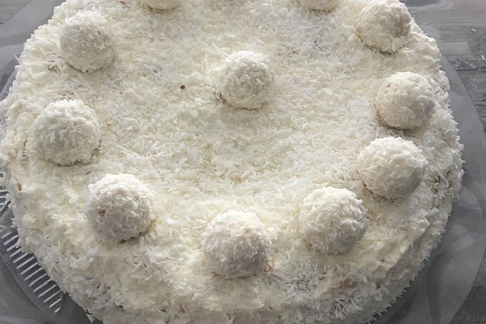 Zartcremige Raffaello - Torte