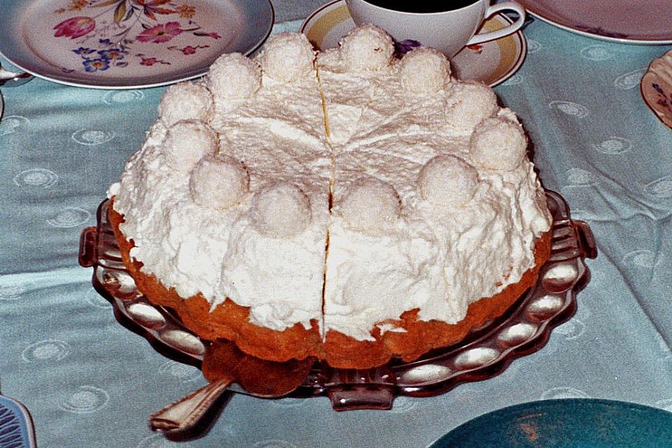 Zartcremige Raffaello - Torte