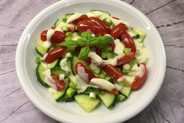 Schnelle, einfache Salatsauce mit Joghurt von chefkochmampfi | Chefkoch