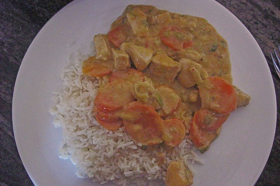 Rotes Thai-Curry mit Hähnchen